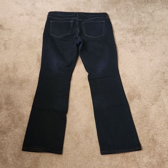 Old Navy Women's Dark Wash Kicker Bootcut Mid-Rise Jeans Size 12 - Picture 4 of 7
